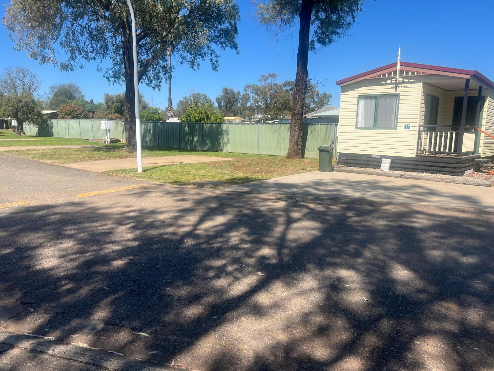 Gunnedah Tourist Caravan Park Motel Exterior photo