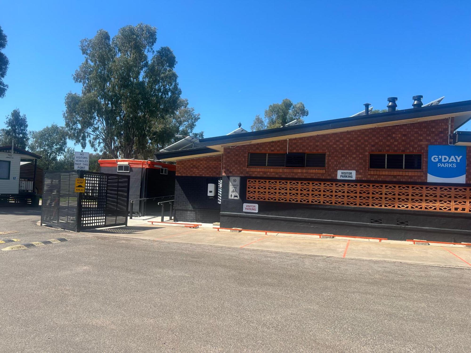 Gunnedah Tourist Caravan Park Motel Exterior photo