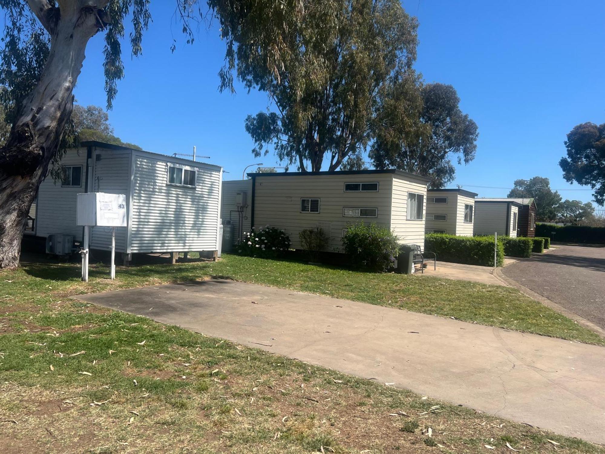 Gunnedah Tourist Caravan Park Motel Exterior photo