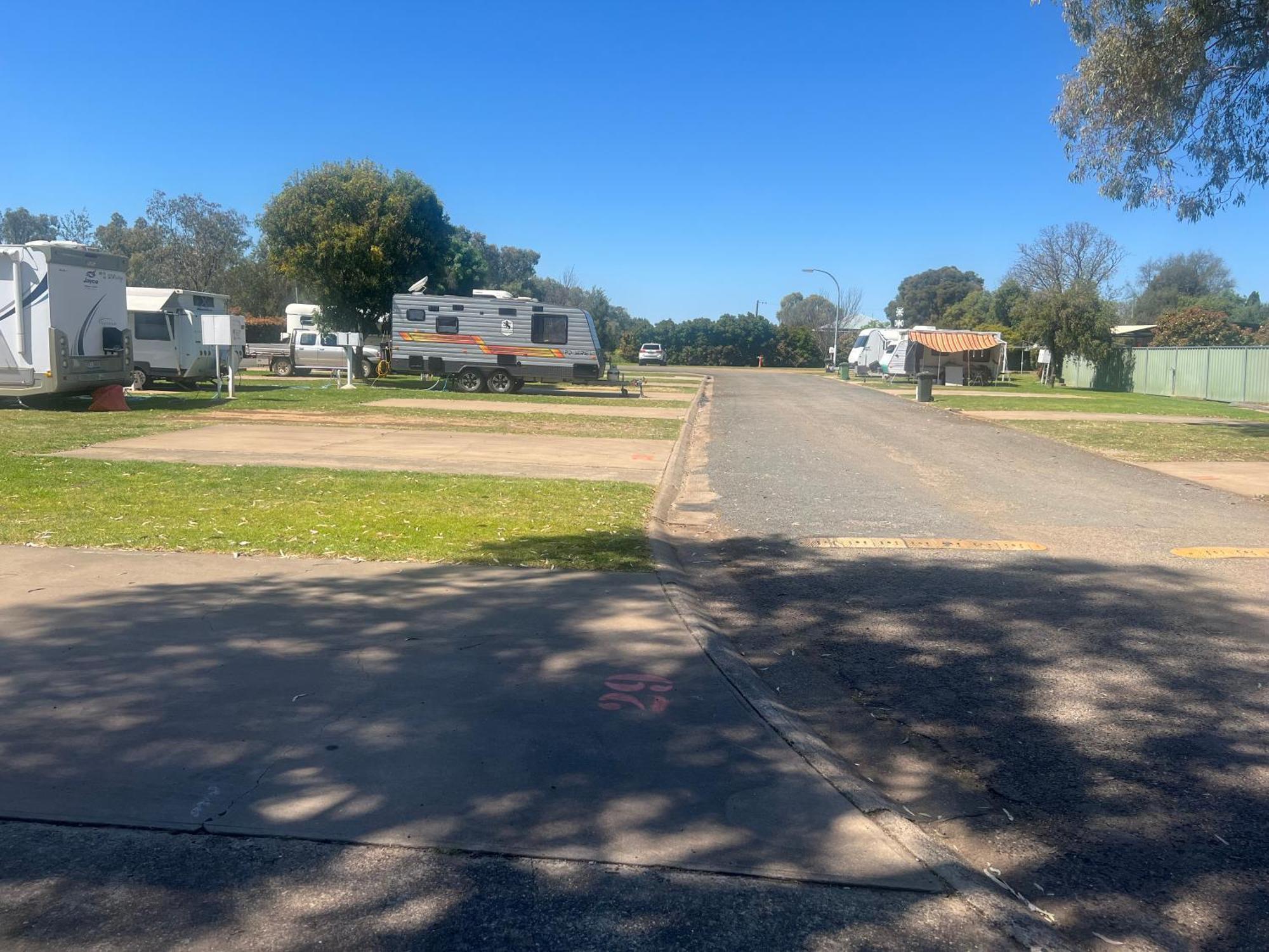 Gunnedah Tourist Caravan Park Motel Exterior photo