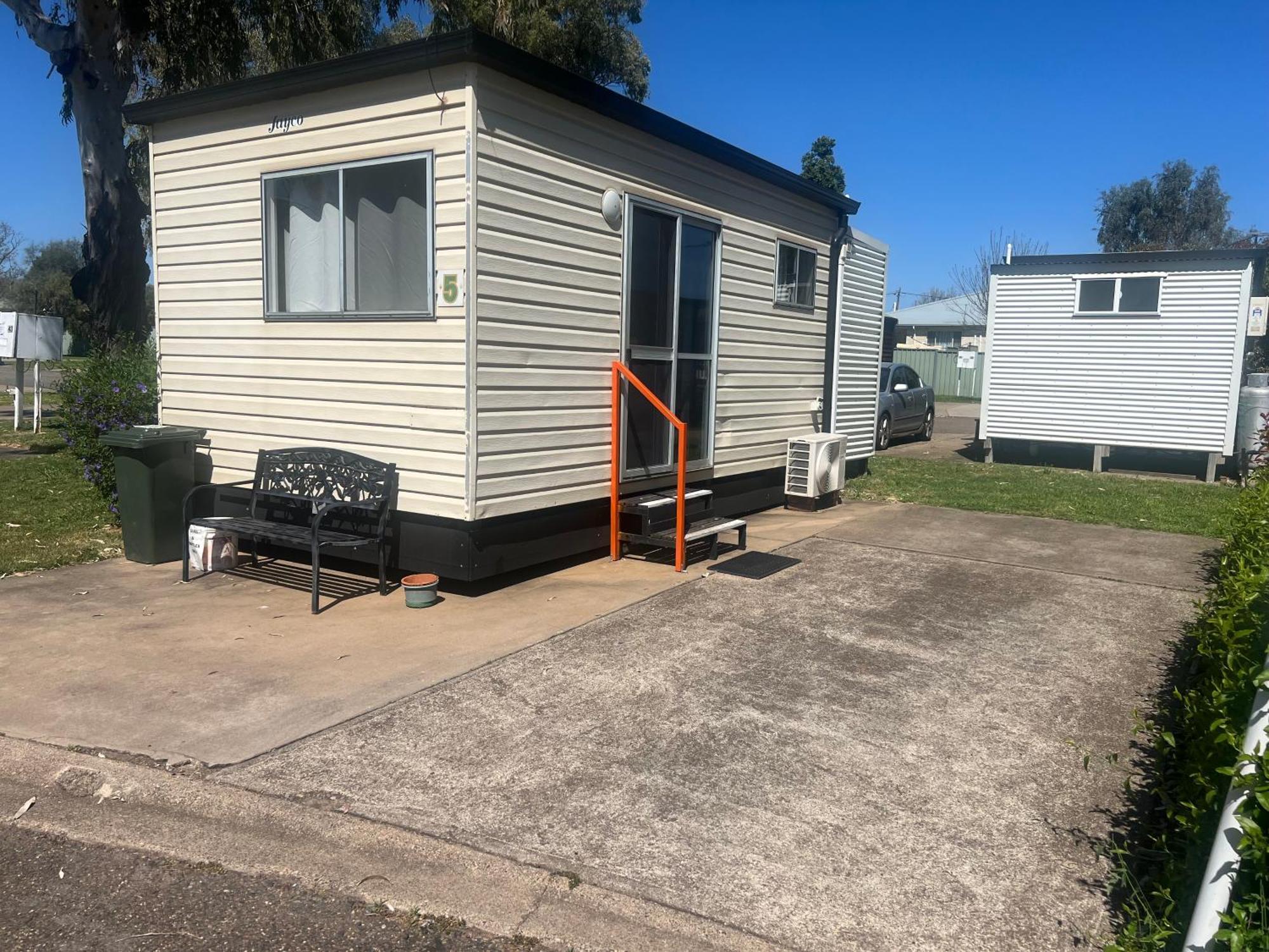 Gunnedah Tourist Caravan Park Motel Exterior photo