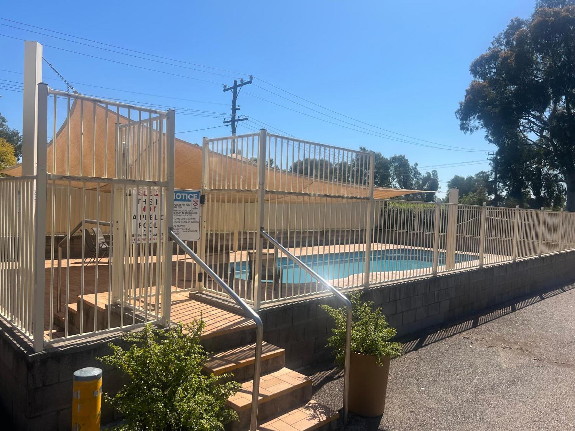 Gunnedah Tourist Caravan Park Motel Exterior photo